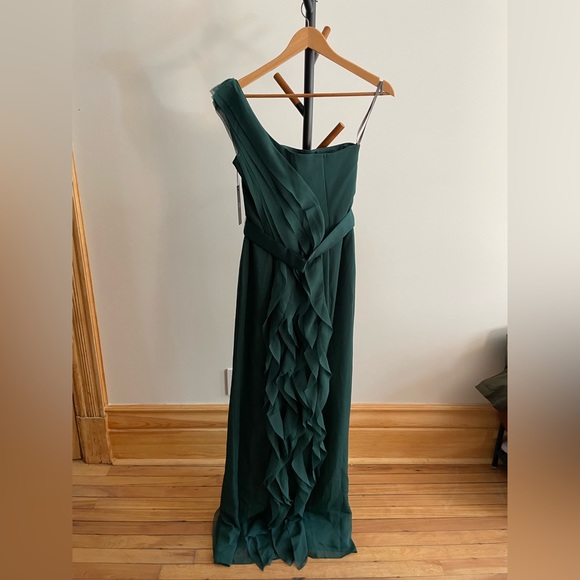 Vera wang evening gown. - Picture 4 of 4